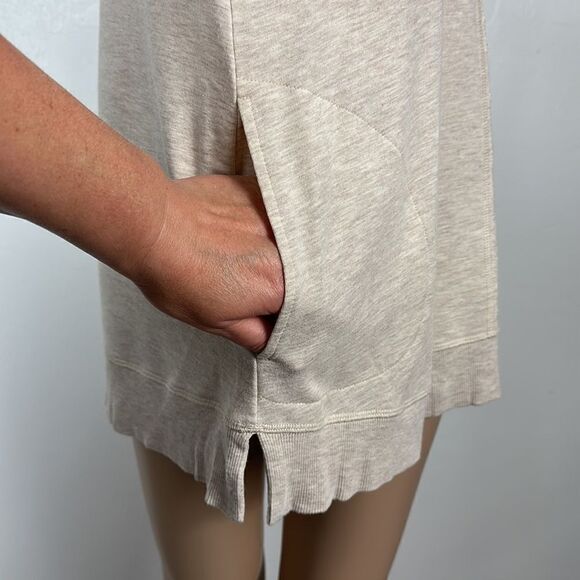 Soft Surroundings Cream Color V-neck Front Pockets Pullover Top Size XS - Picture 3 of 8